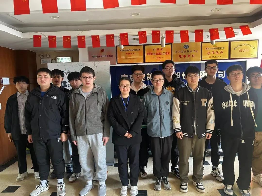 春天最美，萬(wàn)物復(fù)蘇，正是學(xué)習(xí)的好時(shí)光